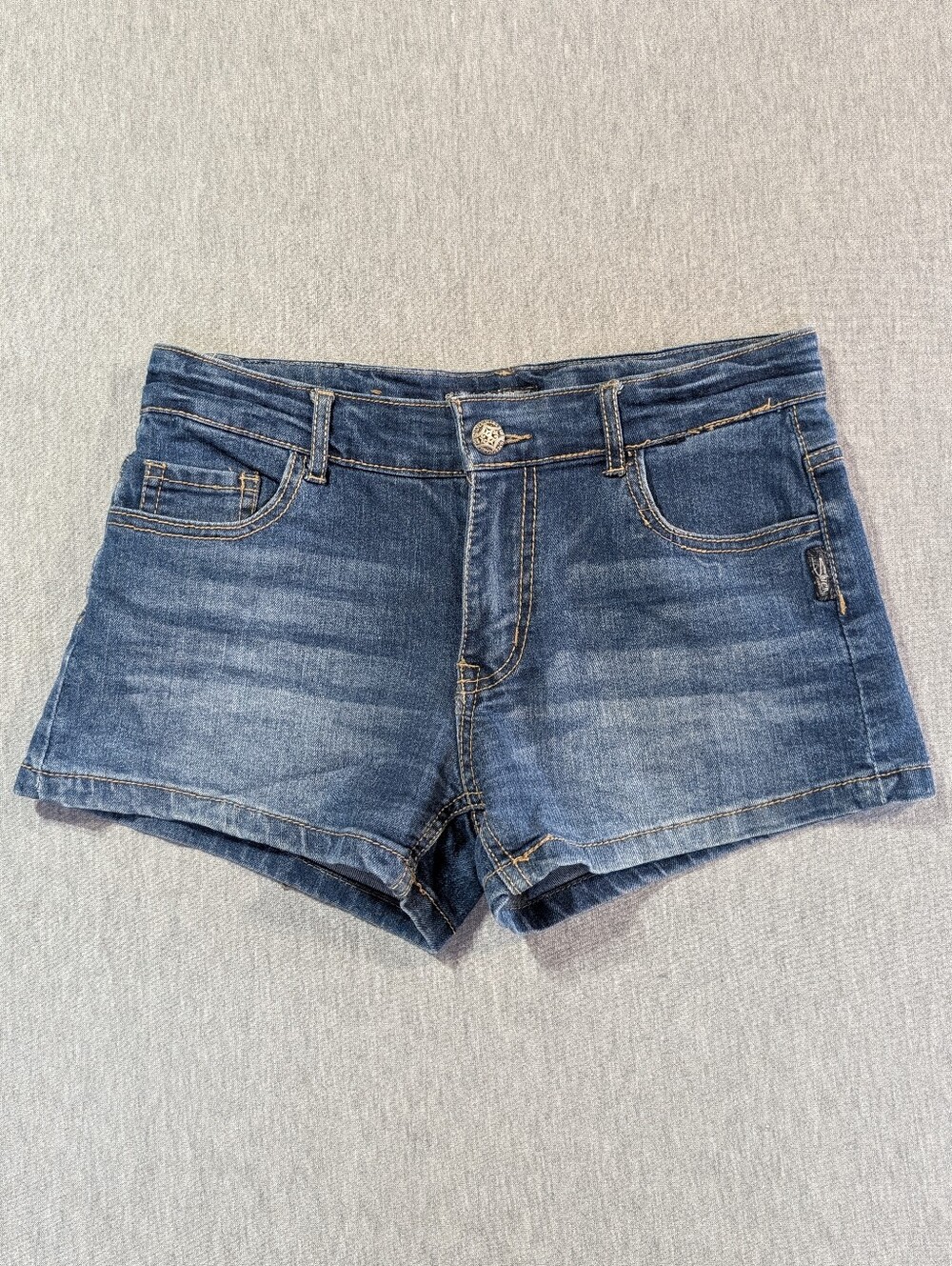 Silver Jeans Lacy Denim Shorts Girls 16 Blue Faded Back Pocket Lace